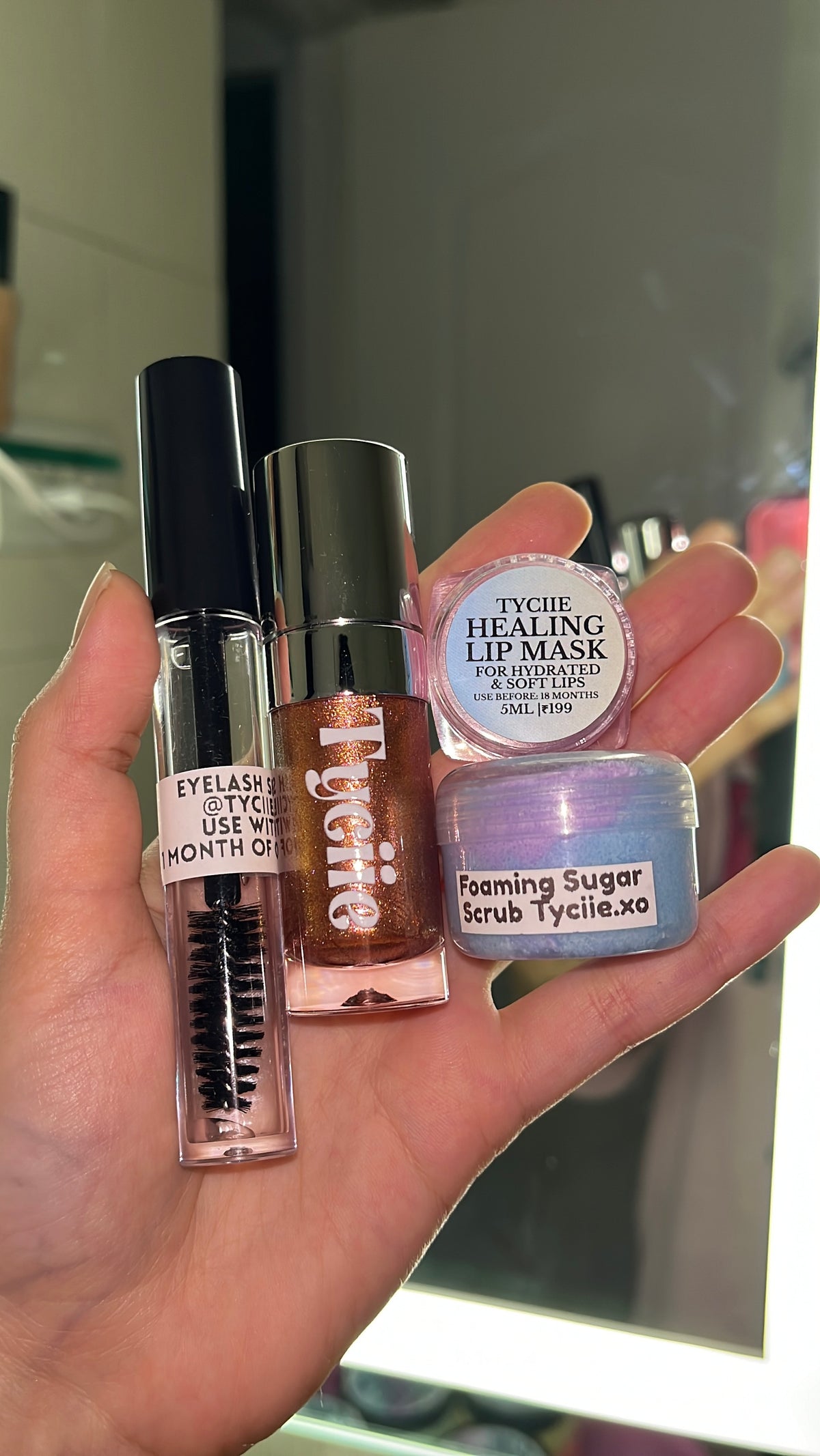 Freebies worth ₹600