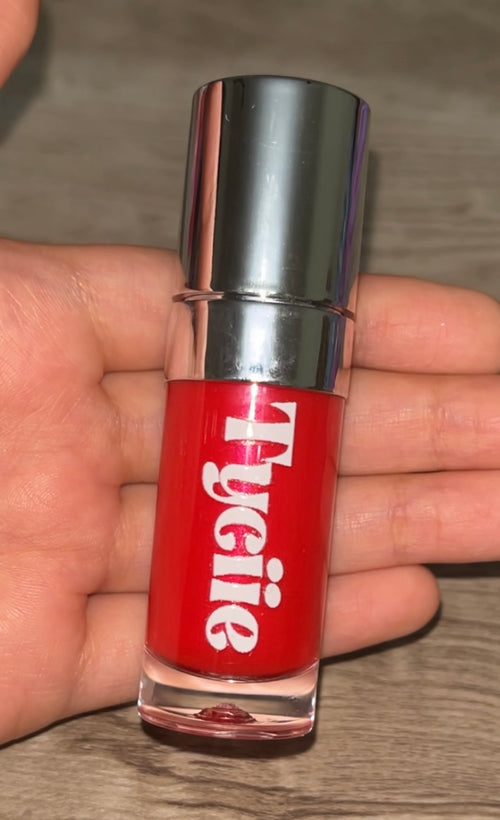 BARBIE Neon Pink Hydrating Lip Gloss 8ml ✨