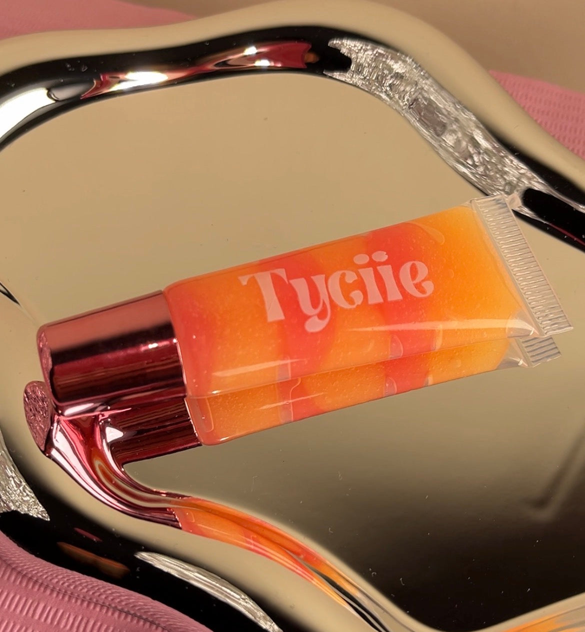 Peach 🍑  + Strawberry 🍓 Hydrating Lip Mask Size 10ml ✨