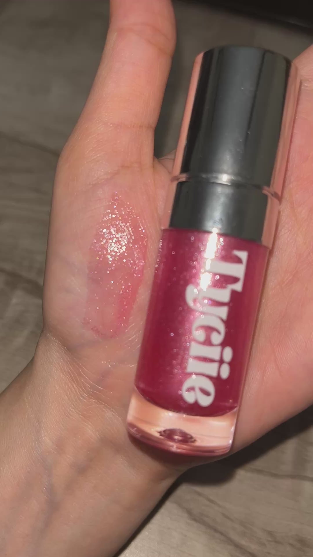 CINDY Pink Glitter Hydrating Lip Gloss 8ml ✨
